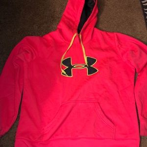 Underarmor sweatshirt